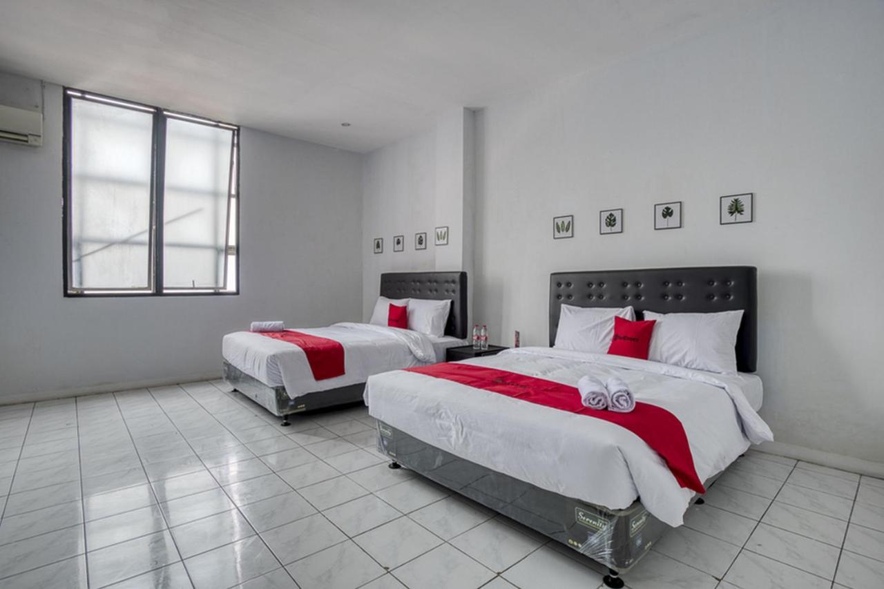 Reddoorz Plus Near Jakarta Kota Station Ngoại thất bức ảnh